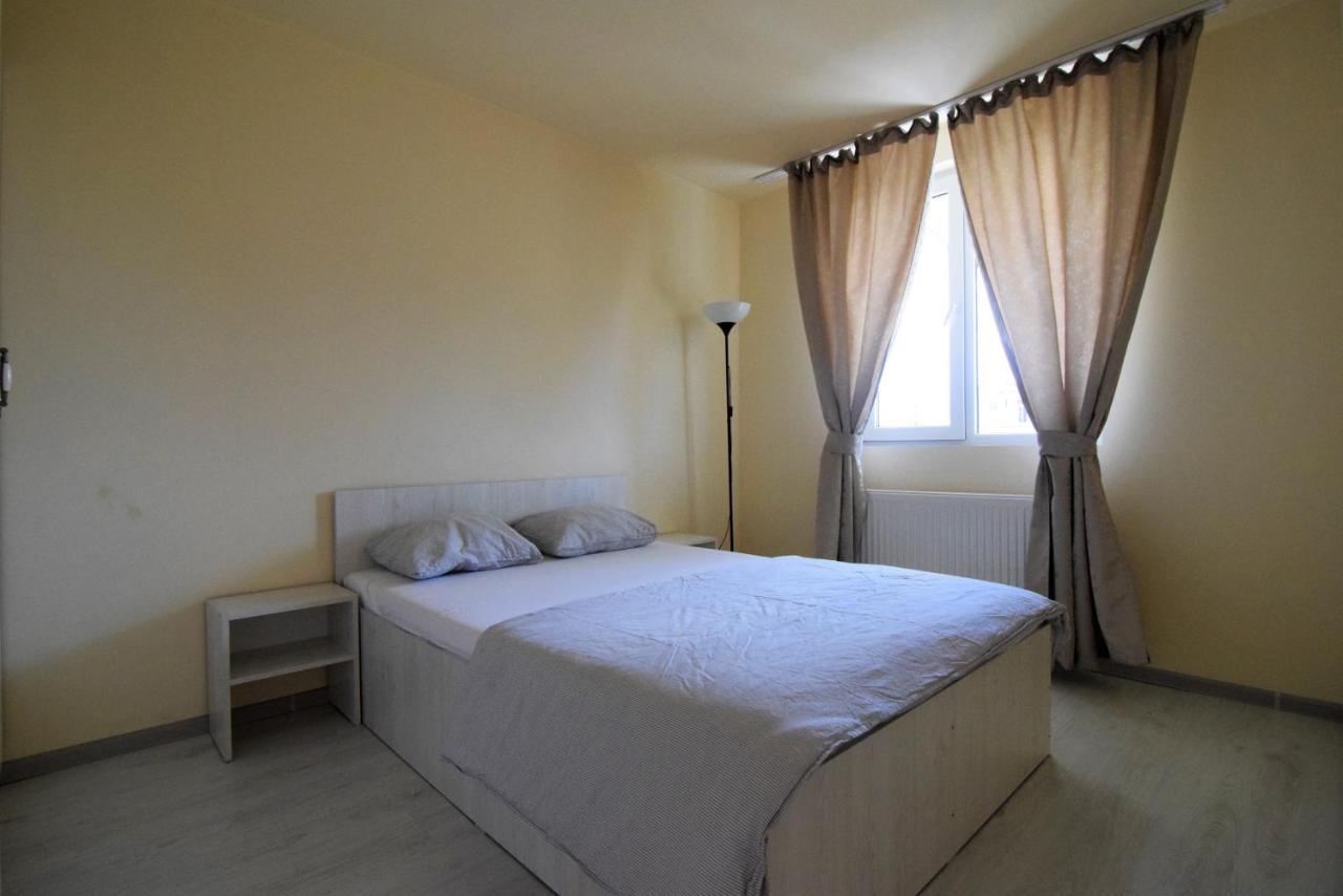Gara De Nord - Resedinta Lui Calin Appartement Boekarest Buitenkant foto