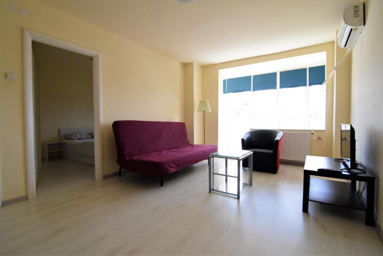 Gara De Nord - Resedinta Lui Calin Appartement Boekarest Buitenkant foto